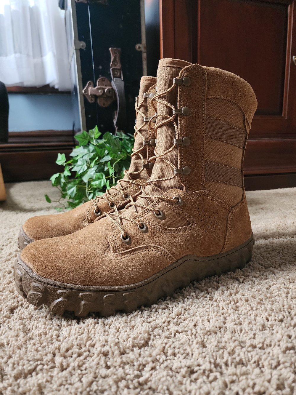 Rocky Men's S2V Leather Tactical Boots in Tan- DA PAM 670-1 Compliant